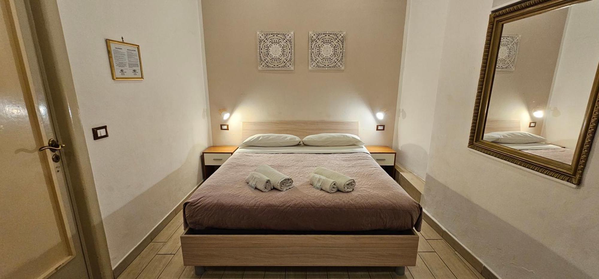 Hostel Josef Палермо Экстерьер фото