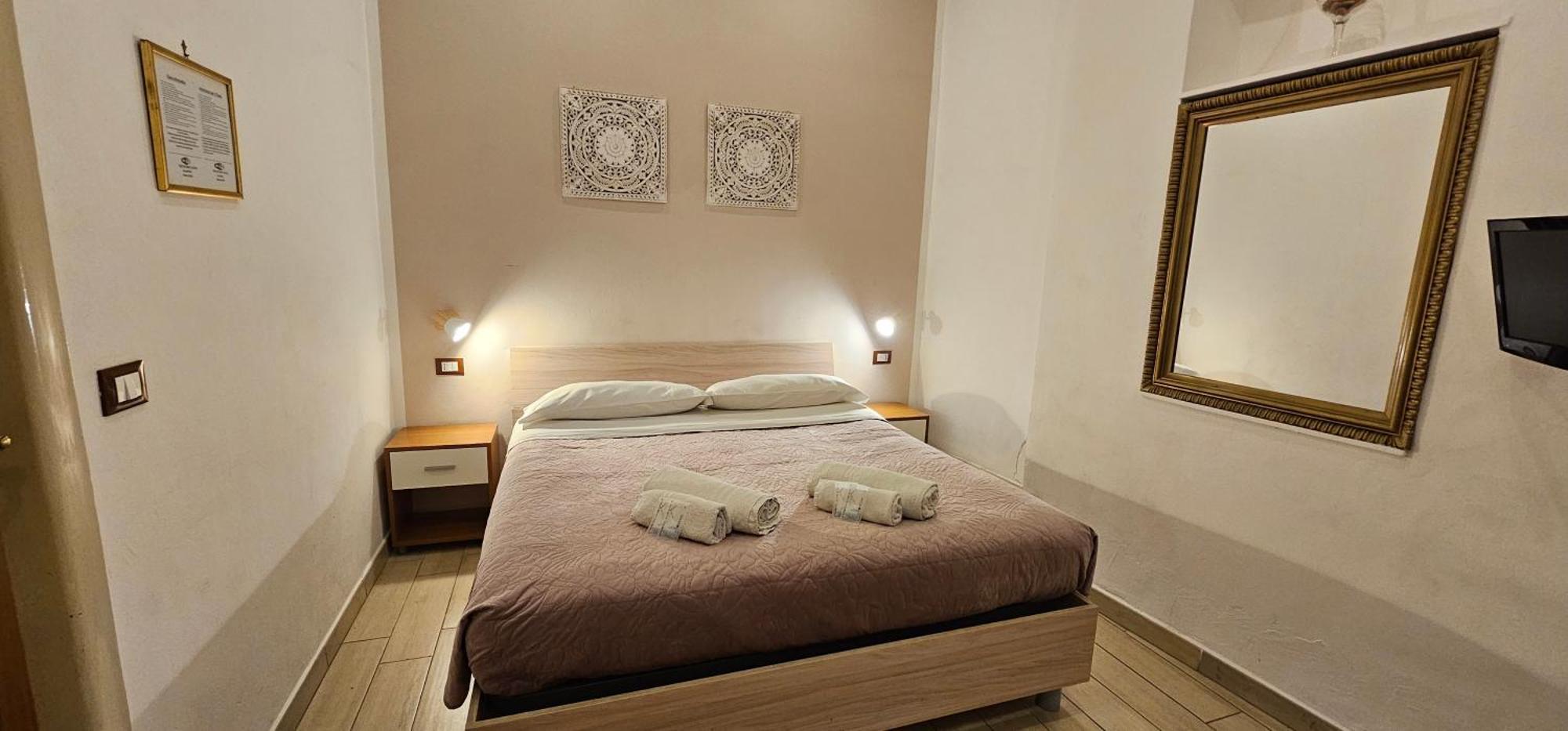 Hostel Josef Палермо Экстерьер фото