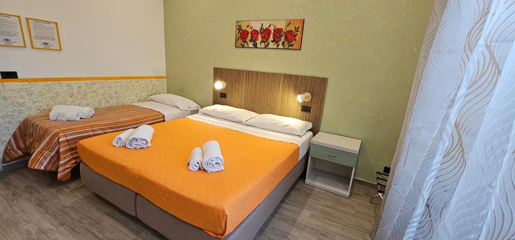 Hostel Josef Палермо Экстерьер фото
